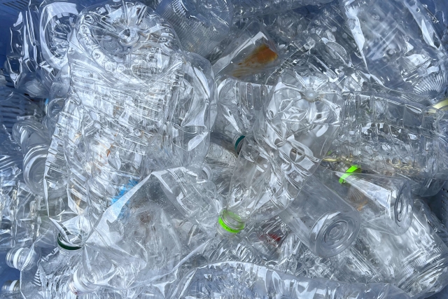回収されたペットボトル(脱プラスチック・リサイクルのイメージ)