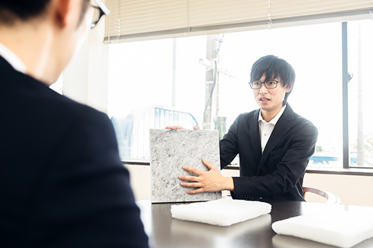採用情報